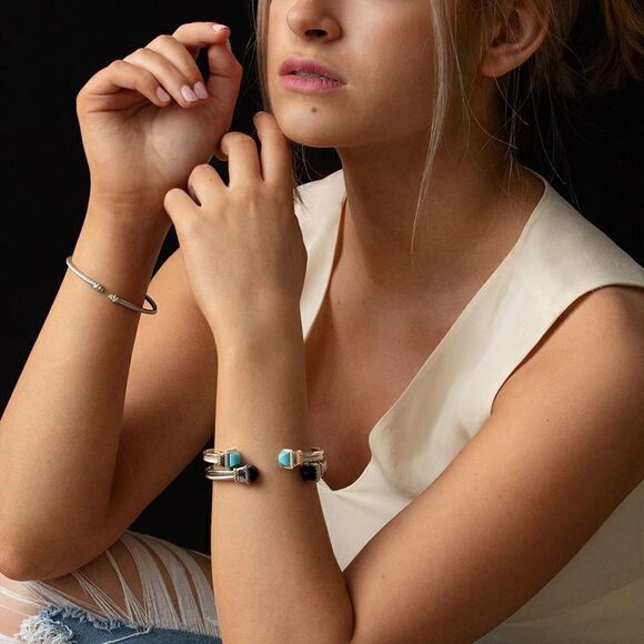 STERLING SILVER & 18K ITALIAN CABLE PYRAMID BANGLE WITH BLACK ONYX - Picture 3 of 14